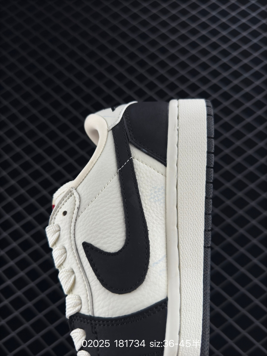 Travis Scott x Air Jordan 1 ” Reverse Mocha “